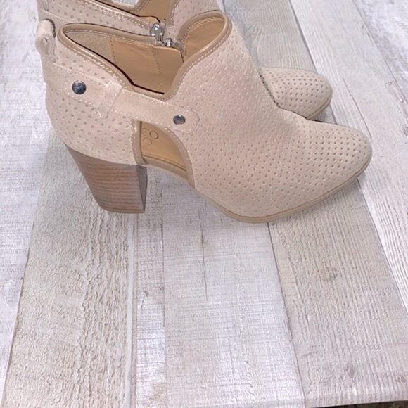 Franco Sarto leather ankle booties size 8 1/2 - Picture 3 of 10